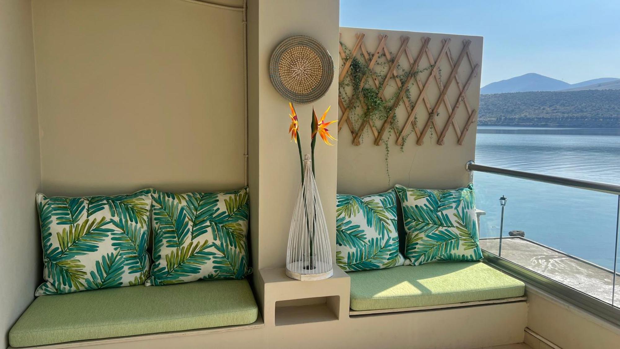 Beach House In Itea-Delphi Esterno foto